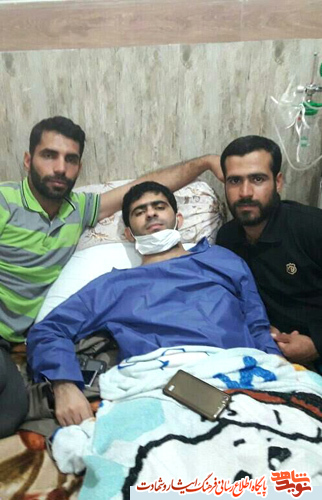 تصاویر استقبال از جانباز مدافع حرم «مسعود محمدی» تصاویر استقبال از جانباز مدافع حرم «مسعود محمدی»