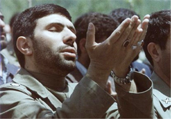 10 خاطره کوتاه از فرمانده وقت نیروی زمینی ارتش جمهوری اسلامی ایران در زمان جنگ (شهید صیاد شیرازی) 10 خاطره کوتاه از فرمانده وقت نیروی زمینی ارتش جمهوری اسلامی ایران در زمان جنگ (شهید صیاد شیرازی)