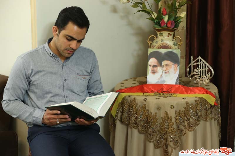 کربلای«خان طومان» به روایت یک شاهد عینی / حس میکنم در سوریه به خدا نزدیکترم کربلای«خان طومان» به روایت یک شاهد عینی / حس میکنم در سوریه به خدا نزدیکترم