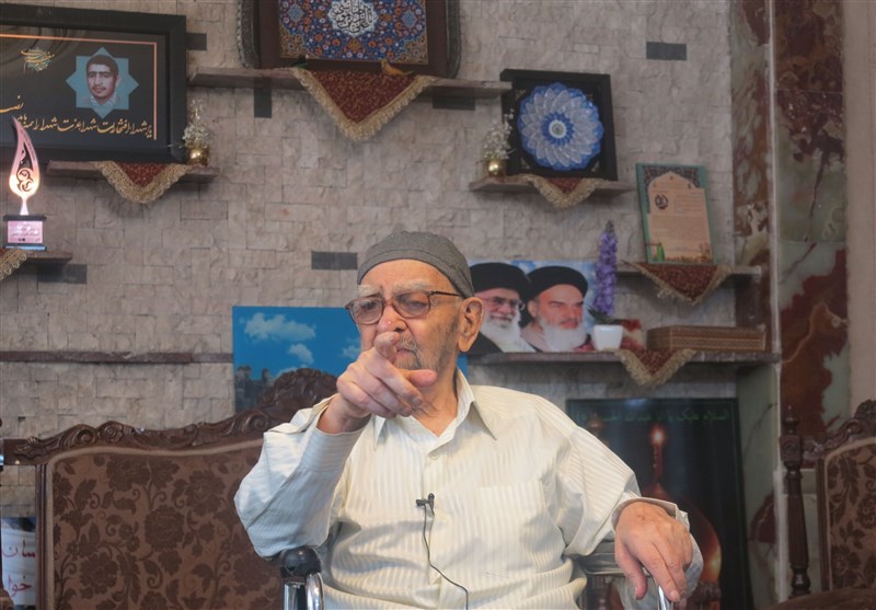 روشنفکران باید نزد آیتالله خامنهای شاگردی کنند/ تعبیر جالب دکتر شریعتی درباره رهبرانقلاب روشنفکران باید نزد آیتالله خامنهای شاگردی کنند/ تعبیر جالب دکتر شریعتی درباره رهبرانقلاب