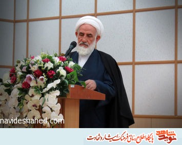 شهیدان معامله گرانی بودند که سرمایه خود را فدای بقای دین خداوند کردند.