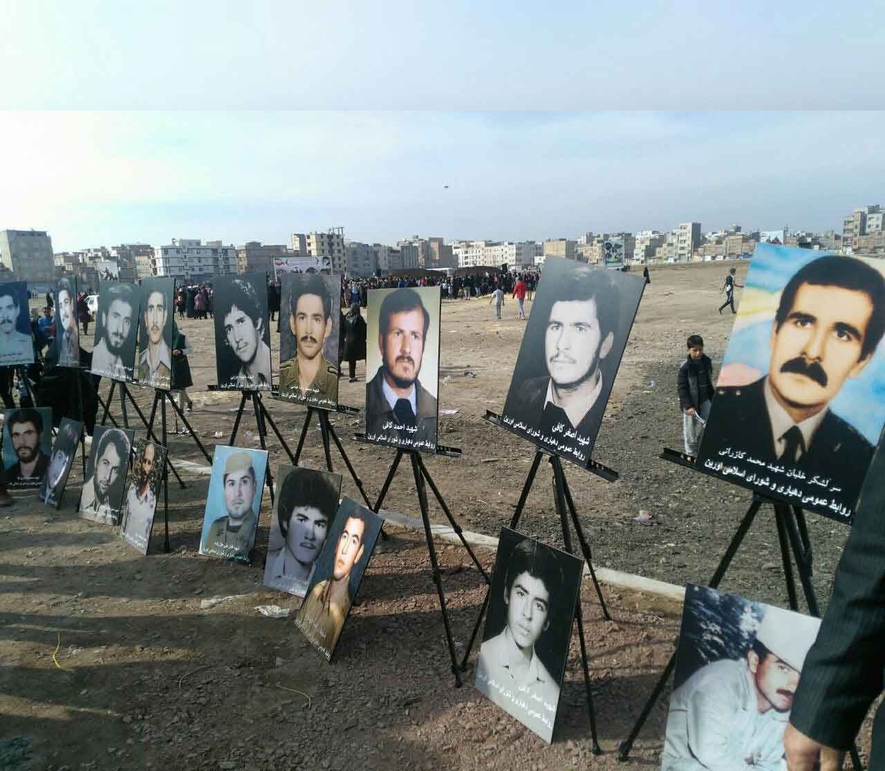تمثال شهدا در جشنواره فرهنگی و اجتماعی در بهارستان رونمایی شد تمثال شهدا در جشنواره فرهنگی و اجتماعی در بهارستان رونمایی شد