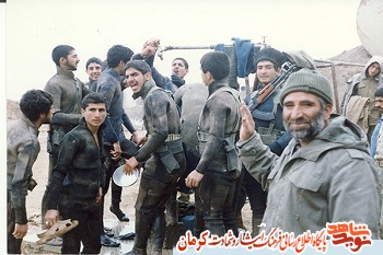 حاج قاسم امیدی به زنده مانده هیچ کدام از ما نداشت! حاج قاسم امیدی به زنده مانده هیچ کدام از ما نداشت!