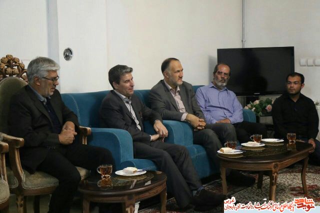 مادران شهدا اسوه مقاومت و ایثار هستند مادران شهدا اسوه مقاومت و ایثار هستند