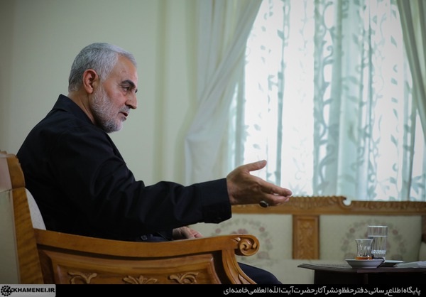 «در میانه آتش» «در میانه آتش»