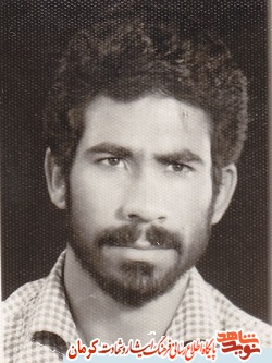 پیام خون شهدا را که صدور انقلاب است به انجام رسانید پیام خون شهدا را که صدور انقلاب است به انجام رسانید
