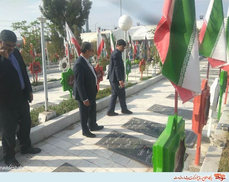 غبارروبی گلزار شهدای زاهدان + تصاویر غبارروبی گلزار شهدای زاهدان + تصاویر