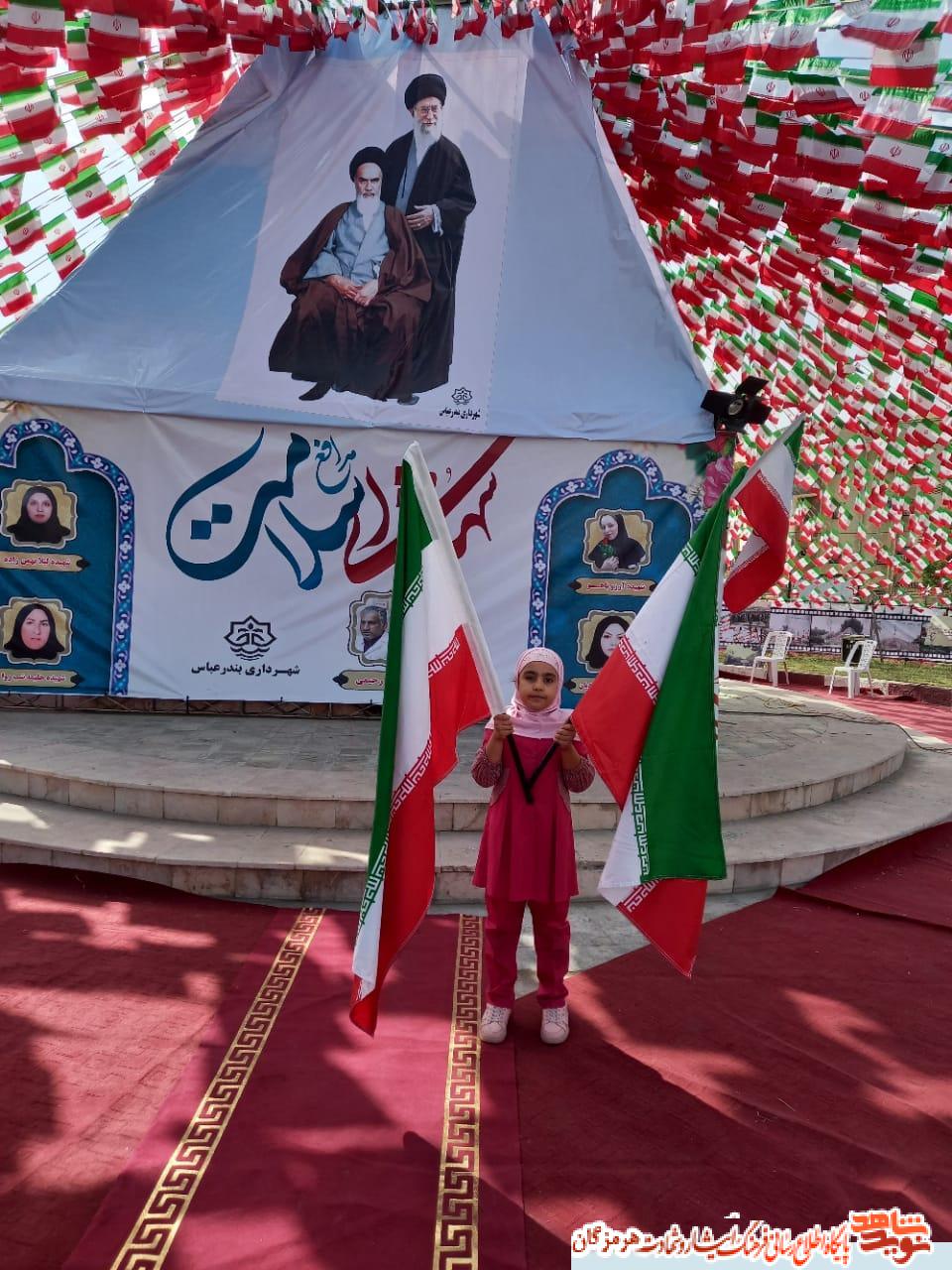 کلیپ | شعر خوانی حماسی دختر بندرعباسی از طلوع فجر انقلاب +تصاویر