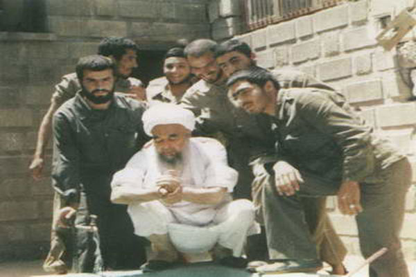 نگاه امام خمینی (ره) به شهید صدوقی چگونه بود؟/ هم نشینی با استاد از سنگر تا محراب نگاه امام خمینی (ره) به شهید صدوقی چگونه بود؟/ هم نشینی با استاد از سنگر تا محراب