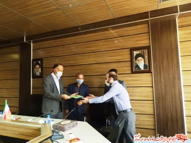 از نخبگان شاهد و ایثارگر تجلیل شد