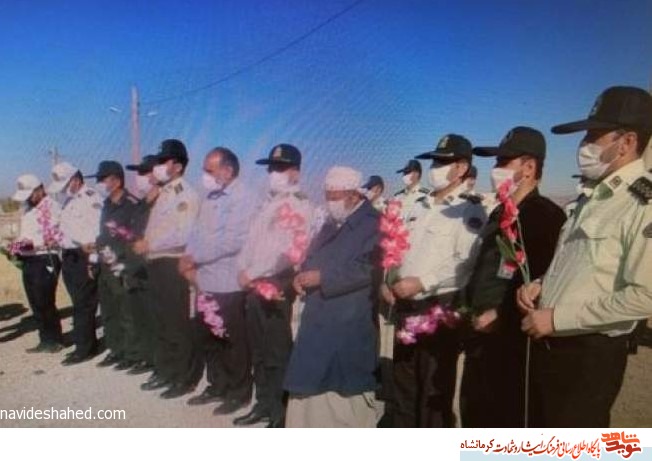 گلباران مزار مطهر شهدای نیروی انتظامی شهرستان ثلاث باباجانی+تصویر گلباران مزار مطهر شهدای نیروی انتظامی شهرستان ثلاث باباجانی+تصویر