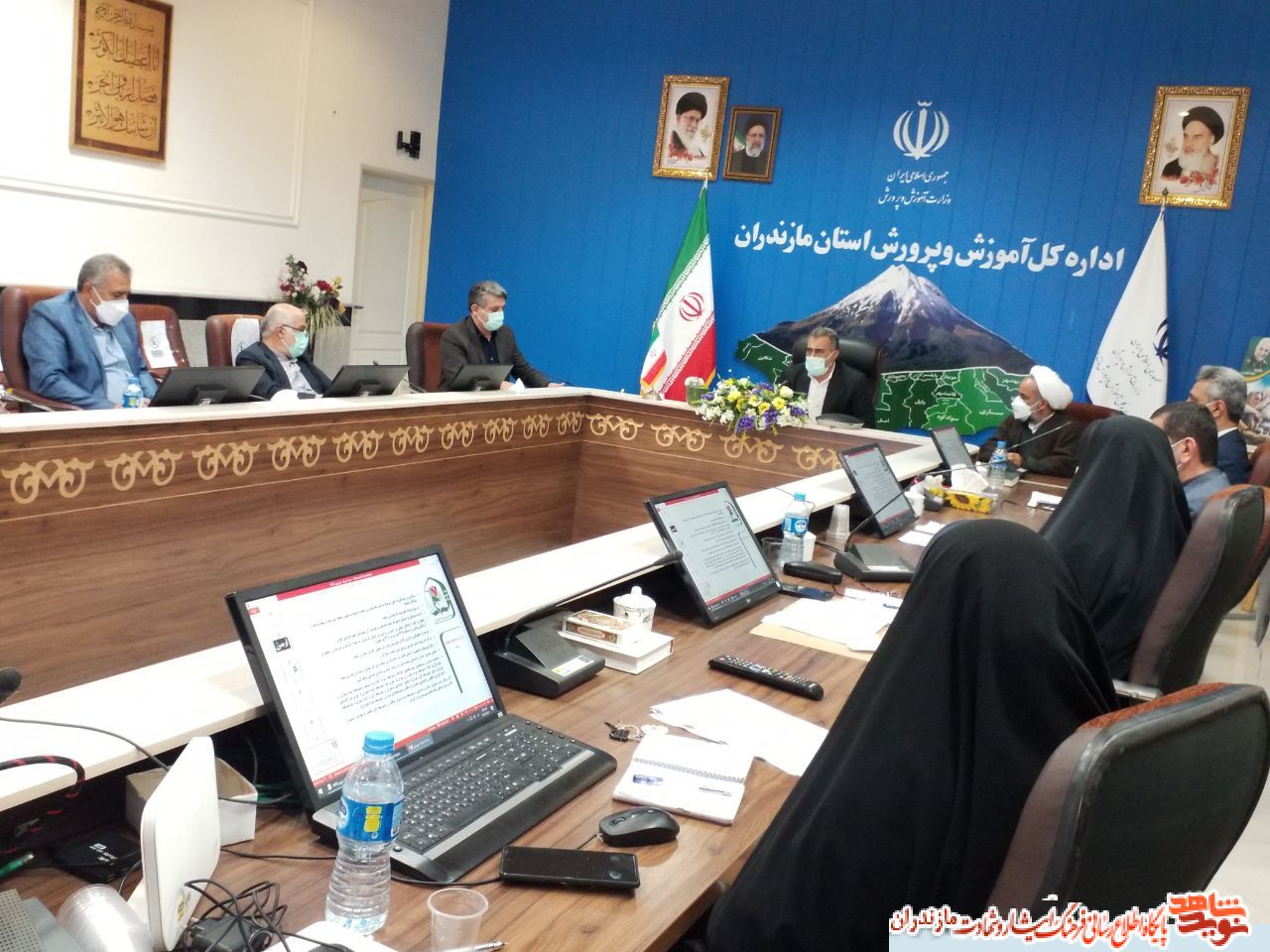دانش آموزان شاهد و ایثارگر در عرصه علم و دانش باید پیشرو باشند