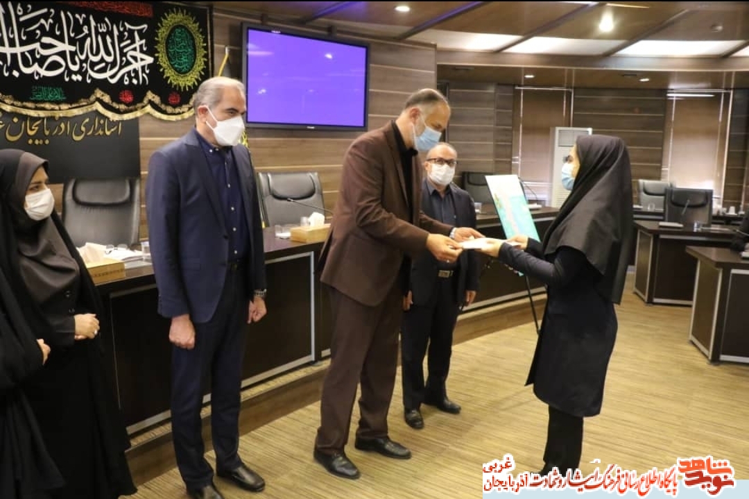 بانوان شهیده و ایثارگر، الگوهای فاخر تربیتی برای جوانان هستند بانوان شهیده و ایثارگر، الگوهای فاخر تربیتی برای جوانان هستند