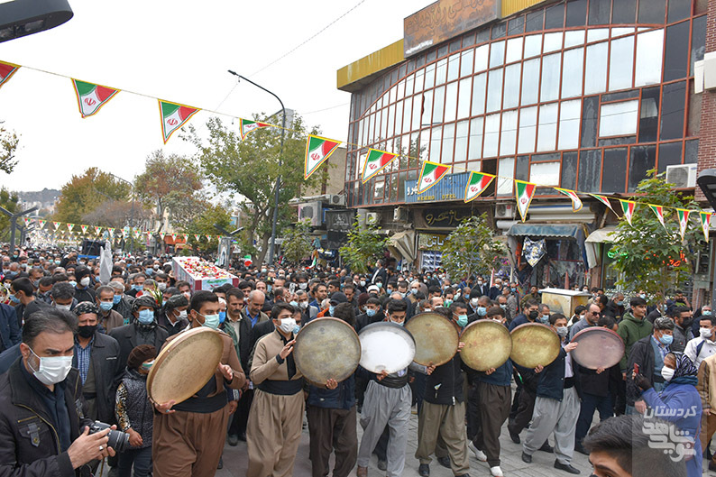 مراسم باشکوه تشییع و خاکسپاری پیکر شهیده «فاطمه اسدی» در سنندج