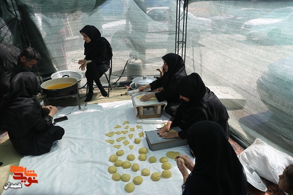 گزارش تصویری| خدمات رسانی به زائران حسینی در همدان ۲