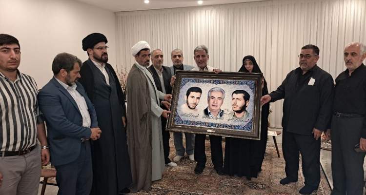دیدار با بازماندگان شهدا و ایثارگران سرشار از برکت است