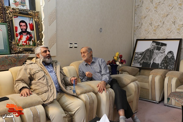معاون فرهنگی و آموزشی بنیاد شهید با خانواده شهیدان «حاج بابایی» دیدار کرد