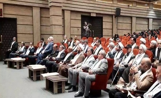 تجلیل از خانواده‌های معظم شهدا و مروجان فرهنگ ایثار و شهادت در قم