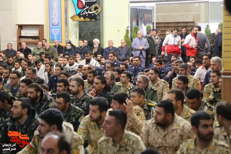 آیین «مهمانی لالهها» همزمان با سراسر کشور در گلزار شهدای وادی رحمت تبریز برگزار شد آیین «مهمانی لالهها» همزمان با سراسر کشور در گلزار شهدای وادی رحمت تبریز برگزار شد