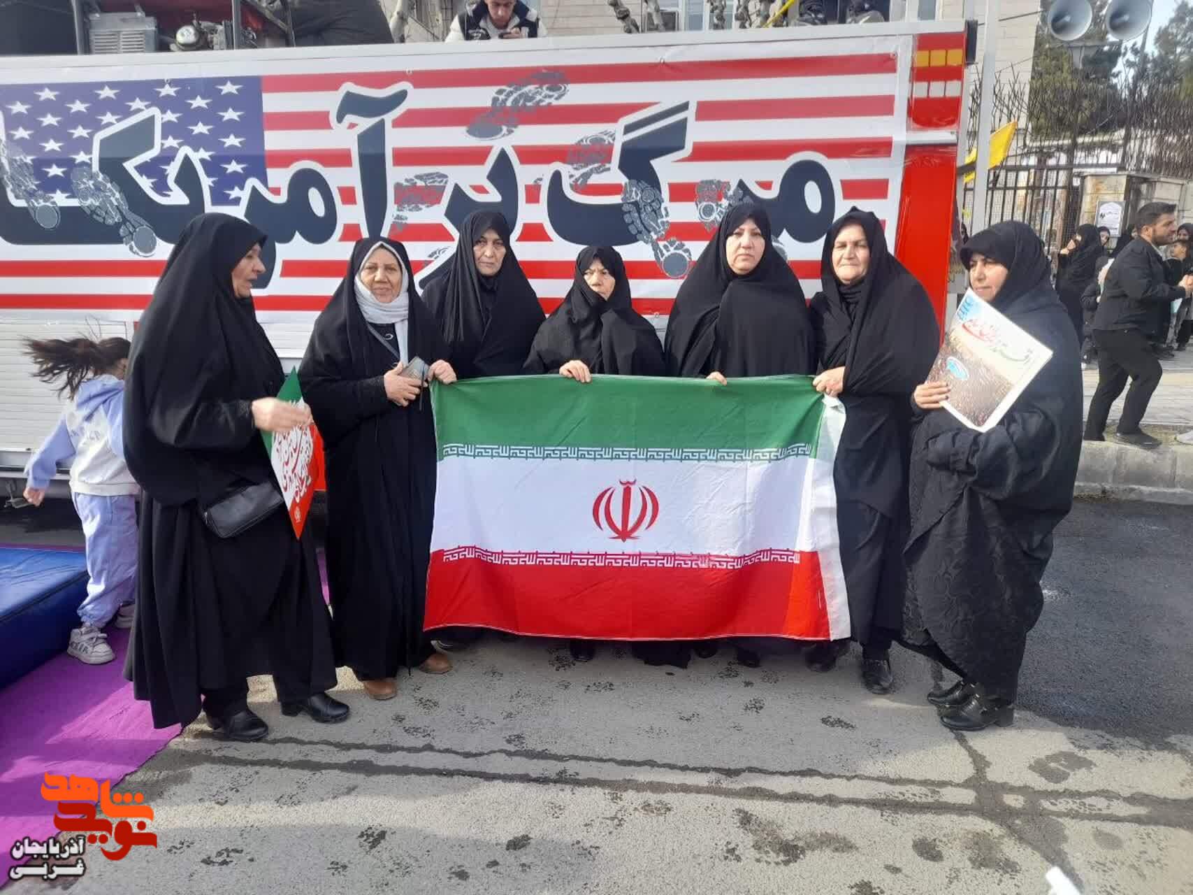 راهپیمایی یوم الله ۲۲ بهمن در شهرستان نقده راهپیمایی یوم الله ۲۲ بهمن در شهرستان نقده