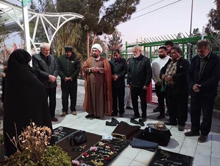 هم‌عهدی با شهدای غریب در اسارت در گلزار شهدای زاهدان برگزار شد