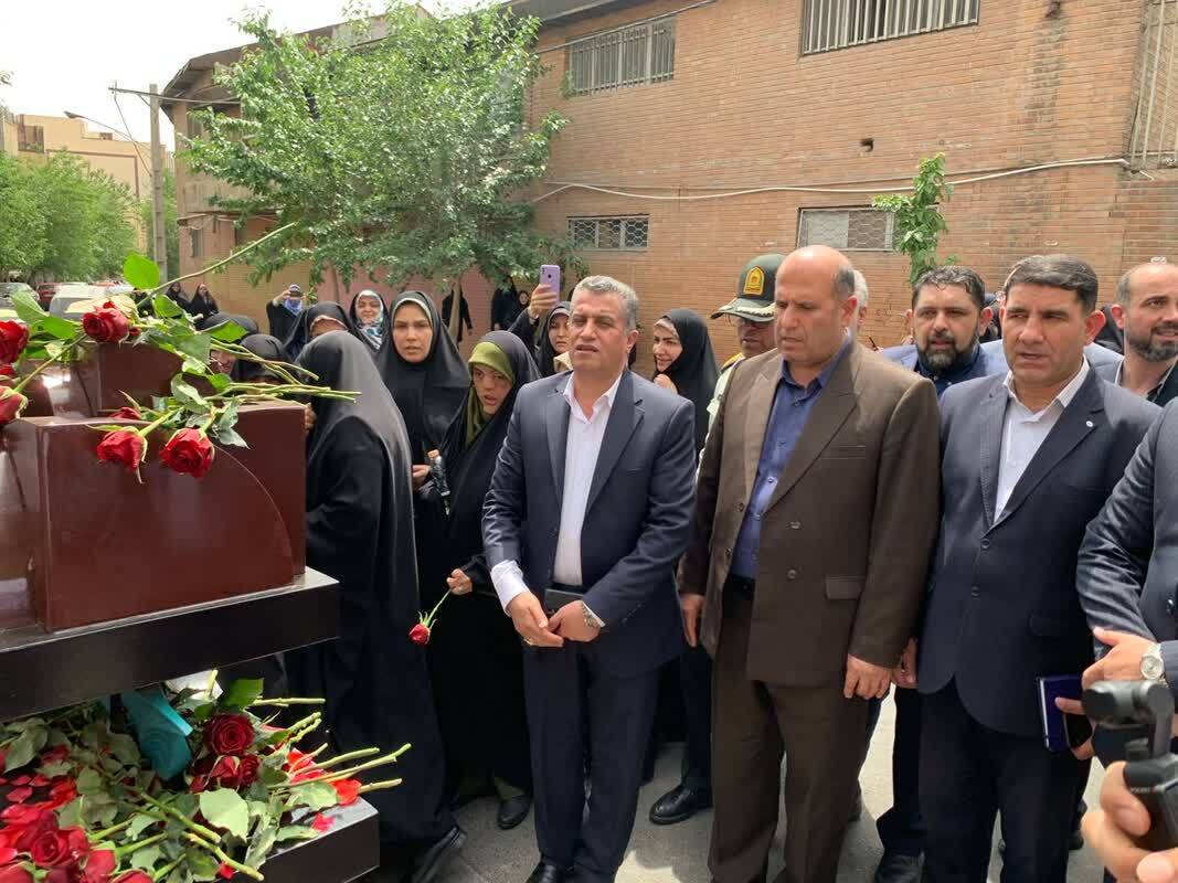 محل شهادت شهید معلم آیت الله مطهری گلباران شد