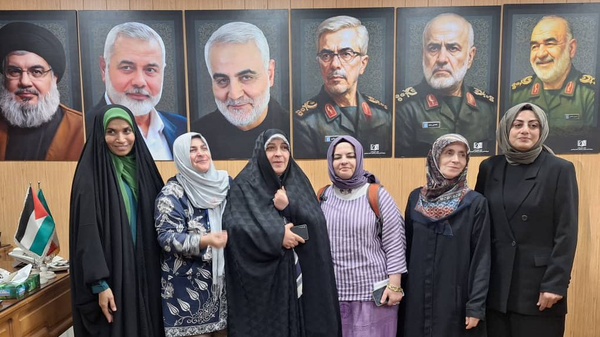 فیلمساز هرمزگانی، مقاومت را به قلب دختران ایران رساند فیلمساز هرمزگانی، مقاومت را به قلب دختران ایران رساند