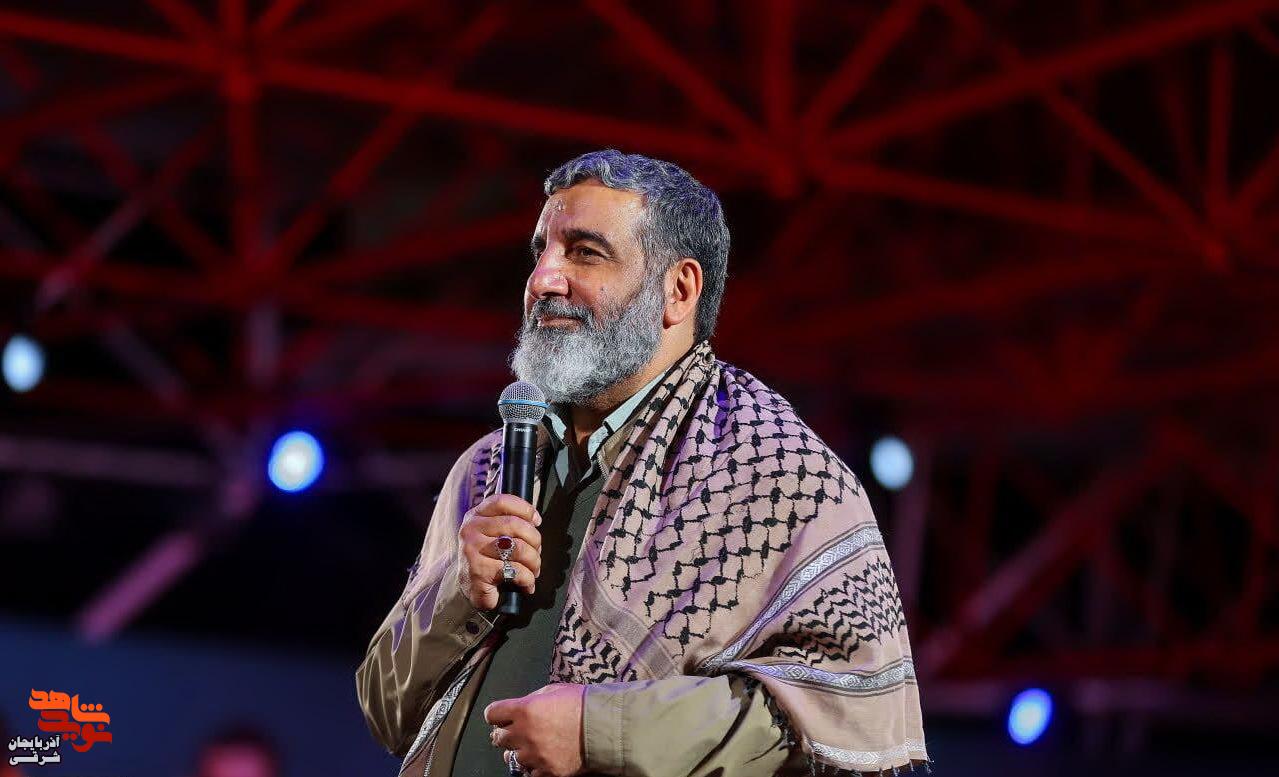 ویژهبرنامه «شبهای پرستاره» در گلزار شهدای تبریز برگزار شد ویژهبرنامه «شبهای پرستاره» در گلزار شهدای تبریز برگزار شد