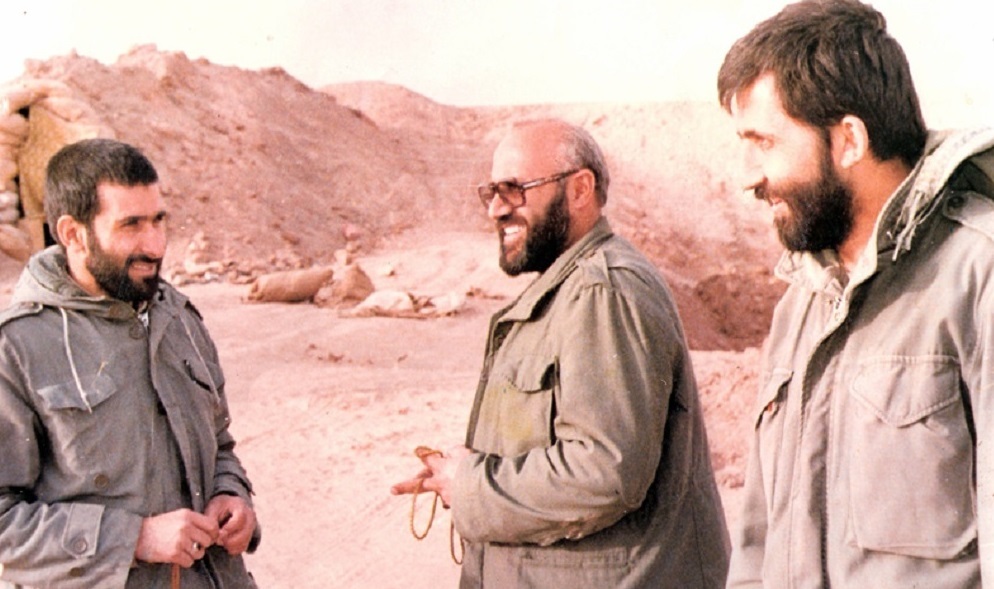 سردار «سنگرسازان بی سنگر» سردار «سنگرسازان بی سنگر»