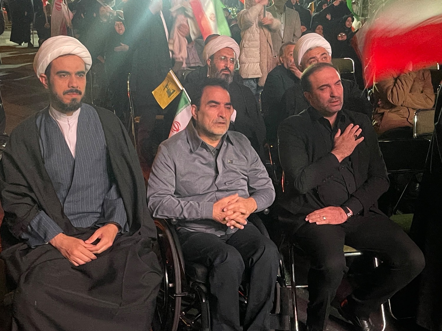 تجمع مردمی تشکلهای شاهد و ایثارگر در میدان بهارستان تهران برگزار شد تجمع مردمی تشکلهای شاهد و ایثارگر در میدان بهارستان تهران برگزار شد