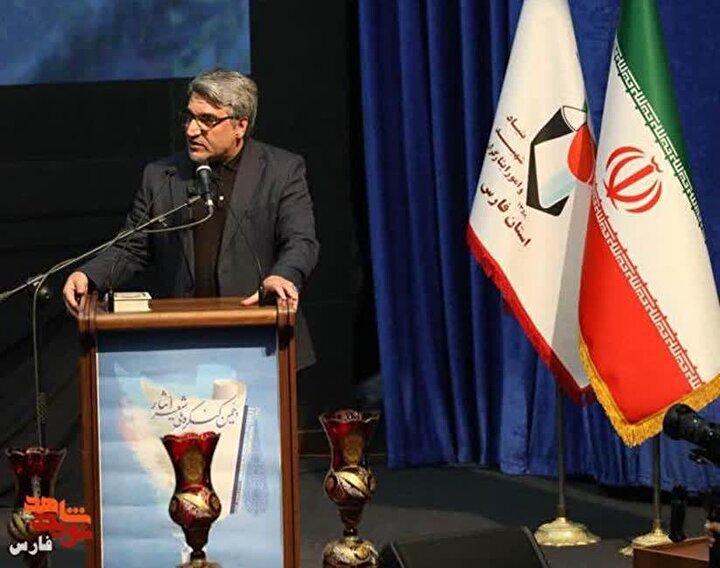 شهادت تجلی نور خدا در کالبد انسان مومن و متعهد است شهادت تجلی نور خدا در کالبد انسان مومن و متعهد است