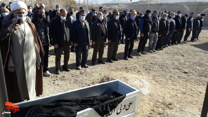 مراسم خاکسپاری پدر گرامی شهید والامقام حجت‌الله صادقی - یکم دی‌ماه ۱۴۰۰ روستای محمدآباد شهرستان میامی