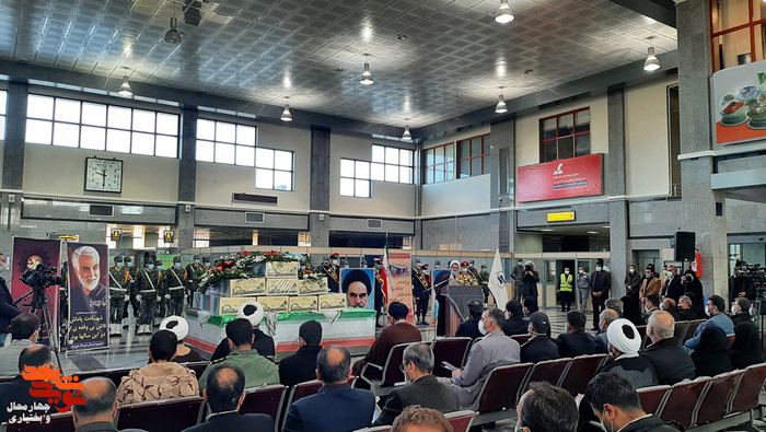 مراسم استقبال از پیکر مطهر شهدای گمنام در فرودگاه شهرکرد