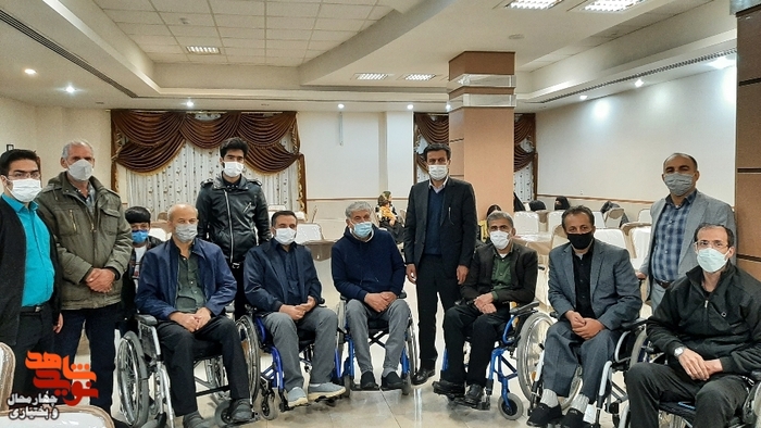 نشست صمیمی استاندار با جانبازان ویلچری
