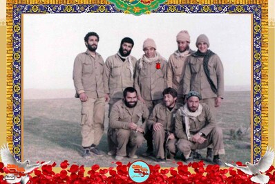 ردیف ایستاده نفر وسط شهید یدالله عبدالشاهی