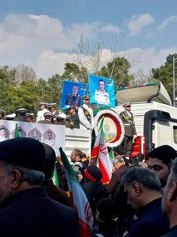 شهر هم در طوافتان، دریاست!.....